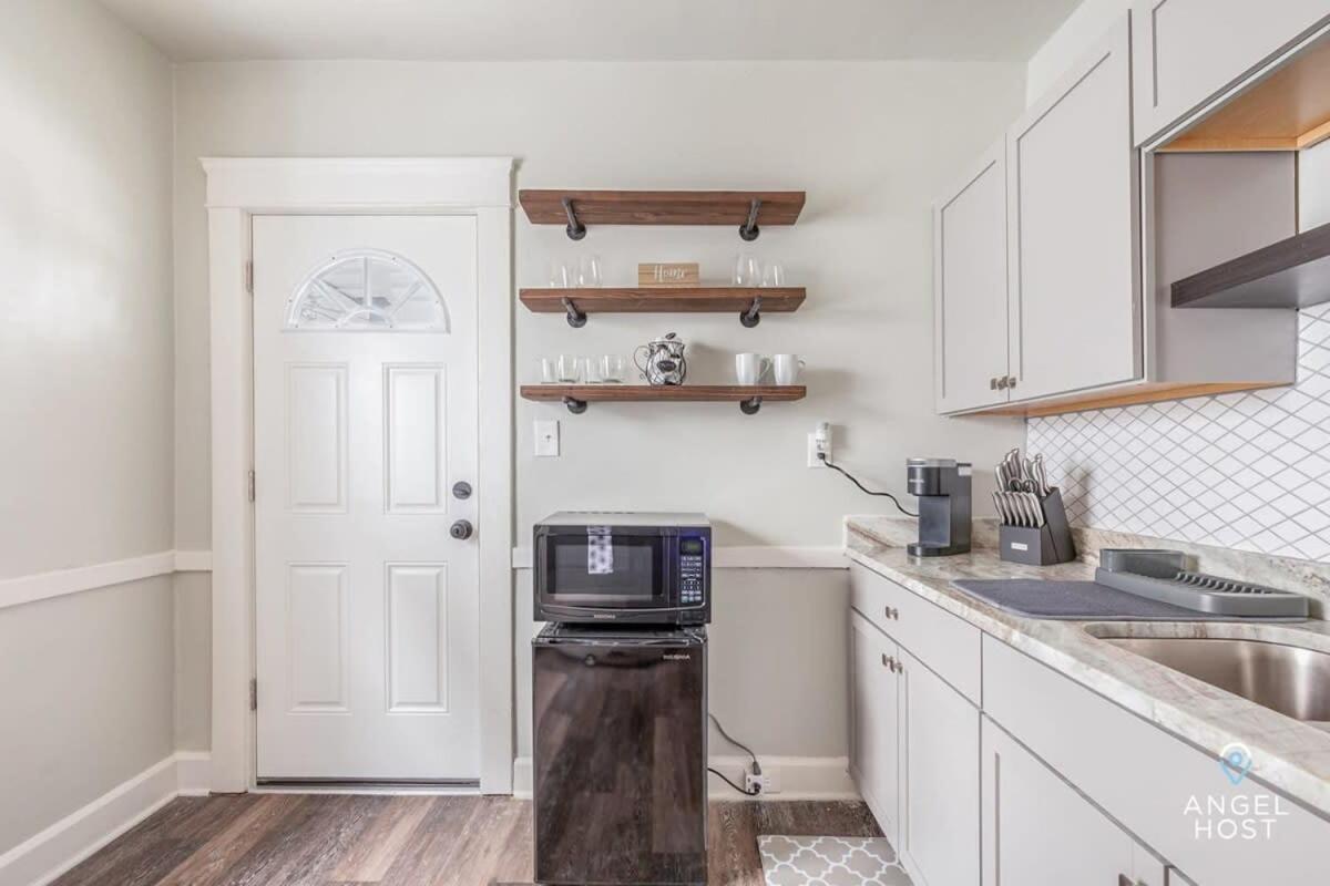 Newly Remodeled Apt, South Hills Old Brooklyn Area Cleveland Luaran gambar